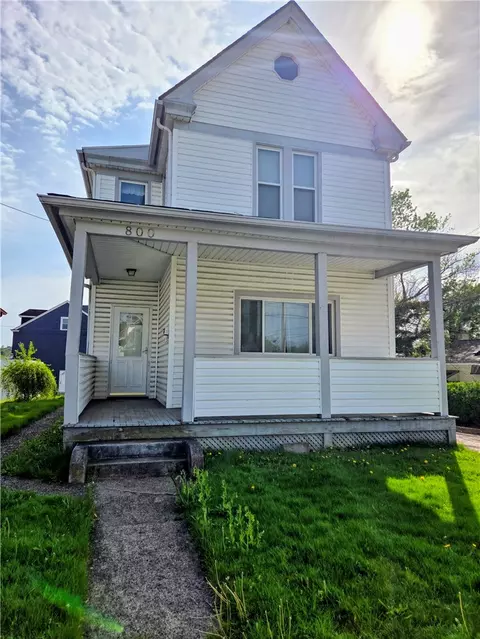 800 Summit St, Mckeesport, PA 15132