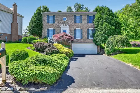111 Creekside Ct, Venetia, PA 15367