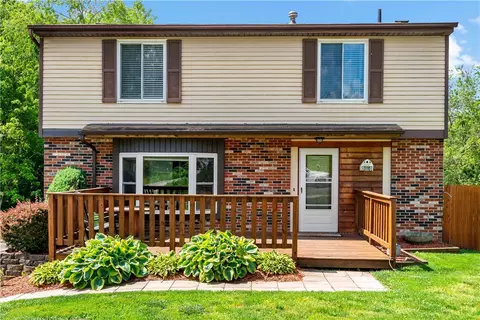 408 Meade Dr, Coraopolis, PA 15108