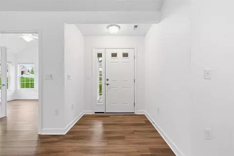 Entry Way - 400 Spring Valley Dr, Zelienople, PA 16063 photo 1 of 4