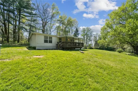 154 Thompson Rd, Derry, PA 15627