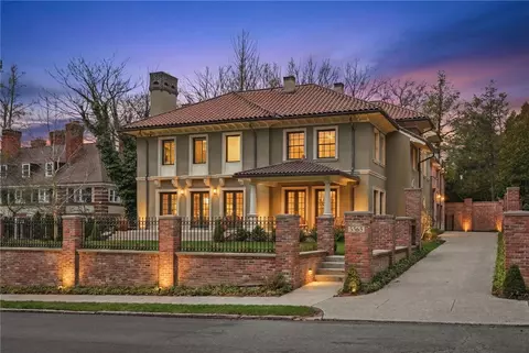 5565 Northumberland St, Pittsburgh, PA 15217