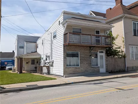 207 Depot St, Youngwood, PA 15697