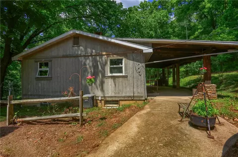 149 Seneca School Rd, Harmony, PA 16037