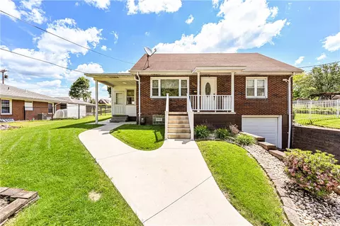 708 Wood St, Latrobe, PA 15650