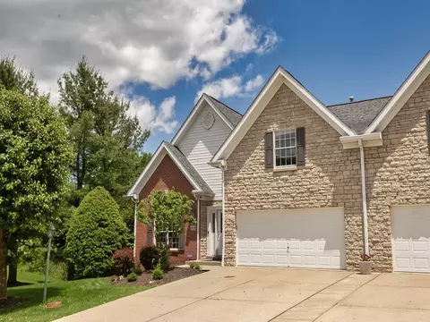 1009 Saddleclub, Canonsburg, PA 15317