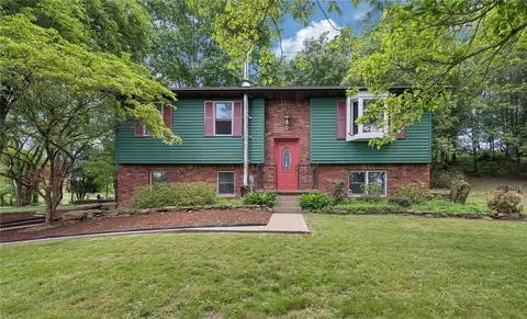 132 Hi Acres Rd, Greensburg, PA 15601