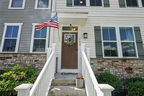 162 Moyer Hill Dr, Cranberry Township, PA 16066