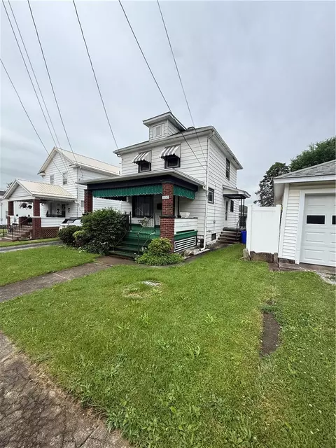 908 Hazen St, New Castle, PA 16105