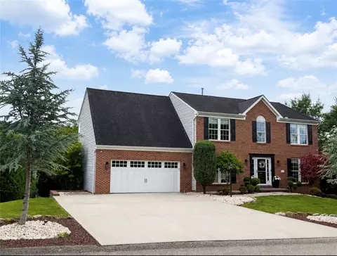 576 Rosewood St, Belle Vernon, PA 15012