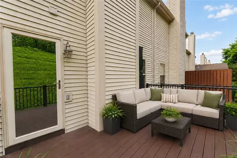 Exterior - 433 Georgetown Ct, Seven Fields, PA 16046 photo 3 of 5