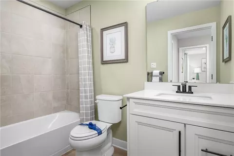 Bath - 171 Olivia Dr, Eighty Four, PA 15330 photo 2 of 3