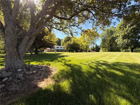 2072 Boyd School Rd, Wampum, PA 16157