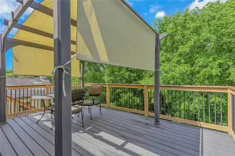 Exterior - 210 Pine Dr, Coraopolis, PA 15108 photo 5 of 12