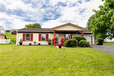 652 Westchester Dr, North Huntingdon, PA 15642