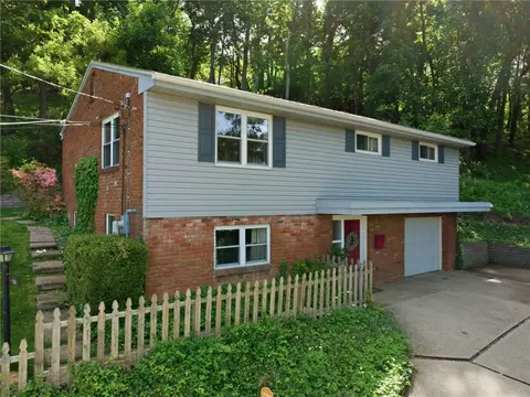 18 Underhill St, Pittsburgh, PA 15205