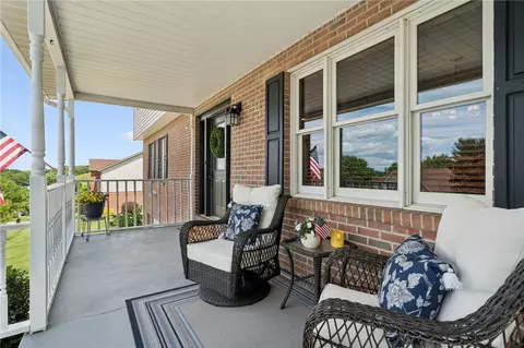 415 Primrose Dr, Greensburg, PA 15601