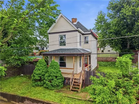 1457 7th St, New Brighton, PA 15066