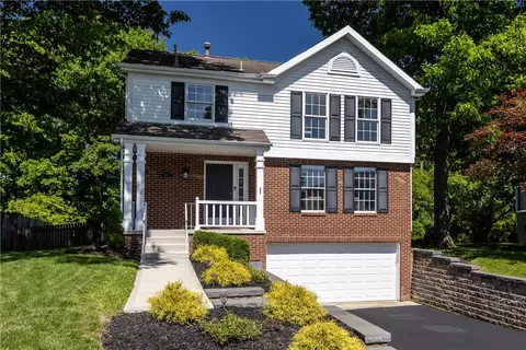316 Haldeman Dr, Cranberry Township, PA 16066