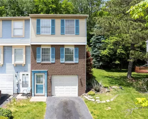 212 Shady Ridge Dr, Monroeville, PA 15146