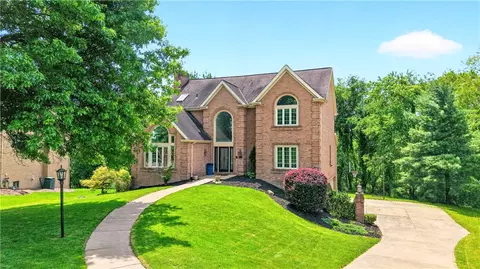 2480 Matterhorn Dr, Wexford, PA 15090