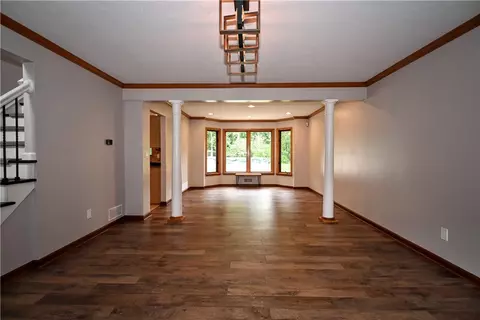 Living - 2381 Mount Vernon Ave, Export, PA 15632 photo 3 of 8