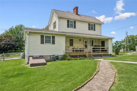 611 Harrison Ave, Jeannette, PA 15644