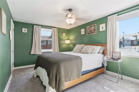 Bedroom - 11 E Willock Rd, Pittsburgh, PA 15227 photo 1 of 10