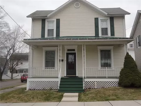 201 Lincoln Ave, Meyersdale, PA 15552