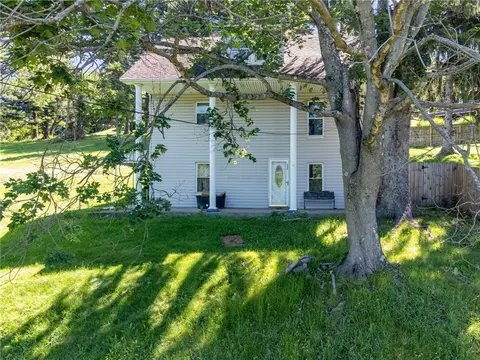 132 Country Club Rd, Washington, PA 15301