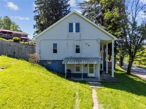 132 Country Club Rd, Washington, PA 15301