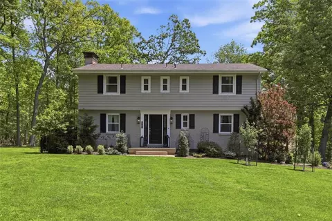 101 Meadcrest St, Wexford, PA 15090