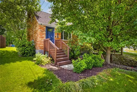 132 Pheasant Dr, Penn Hills, PA 15235