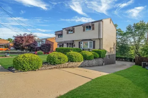 3804 Cynthia Dr, Pittsburgh, PA 15227