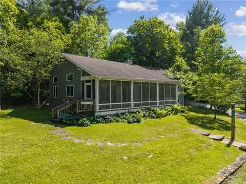 121 Gfs Club Ln, Ligonier, PA 15658