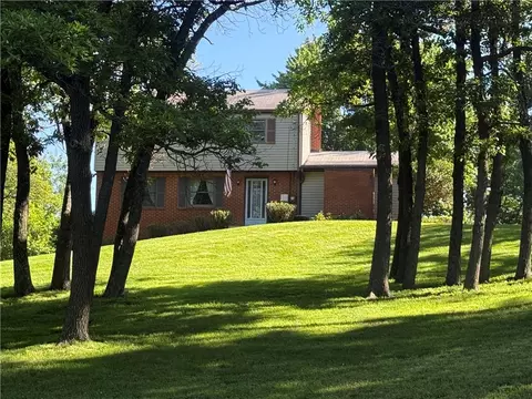 2261 Gray Rdg, Allison Park, PA 15101