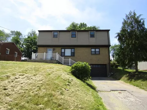 5560 Clarene Dr, Bethel Park, PA 15102