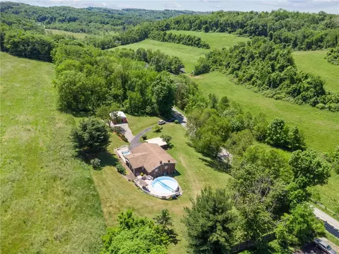 158 Harry Long Rd, Greensburg, PA 15601