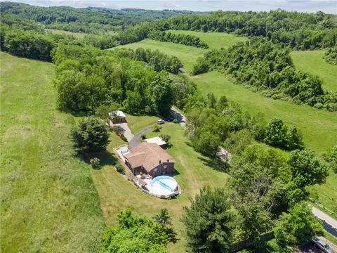 158 Harry Long Rd, Greensburg, PA 15601