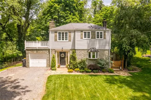 319 Sunset Dr, Bethel Park, PA 15102