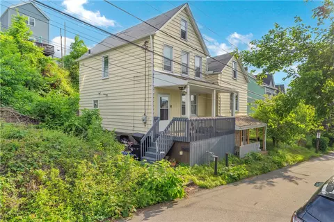 2324 Wellington St, Pittsburgh, PA 15203