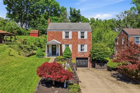 273 Constitution Dr, Pittsburgh, PA 15236