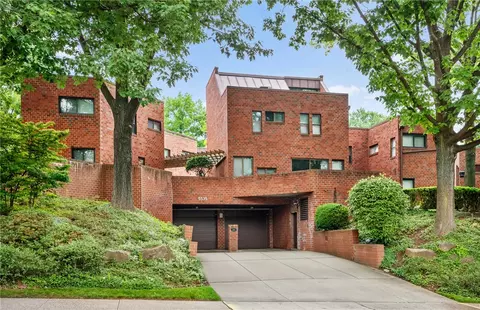 5545 Forbes Ave #B, Pittsburgh, PA 15217