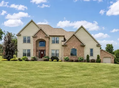 140 Skyview Dr, New Castle, PA 16102