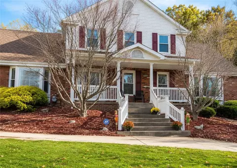 2358 Golfview Dr, Pittsburgh, PA 15241