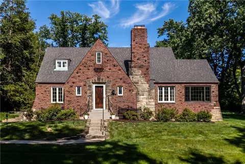 200 Navajo Rd, Pittsburgh, PA 15241