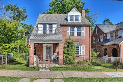 210 Tremont Ave, Greensburg, PA 15601