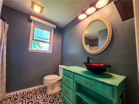 Bath - 111 Jefferson Dr, Clairton, PA 15025 photo 1 of 6