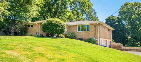 215 Fisher Rd, Saxonburg, PA 16056