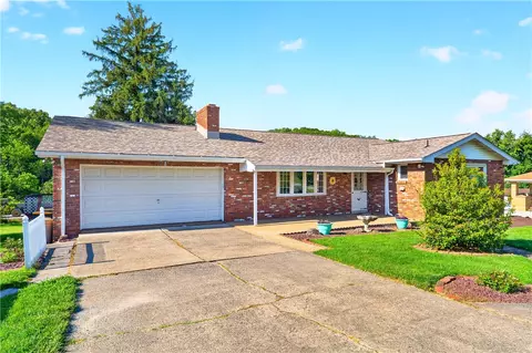 170 Crawford Ln, Belle Vernon, PA 15012